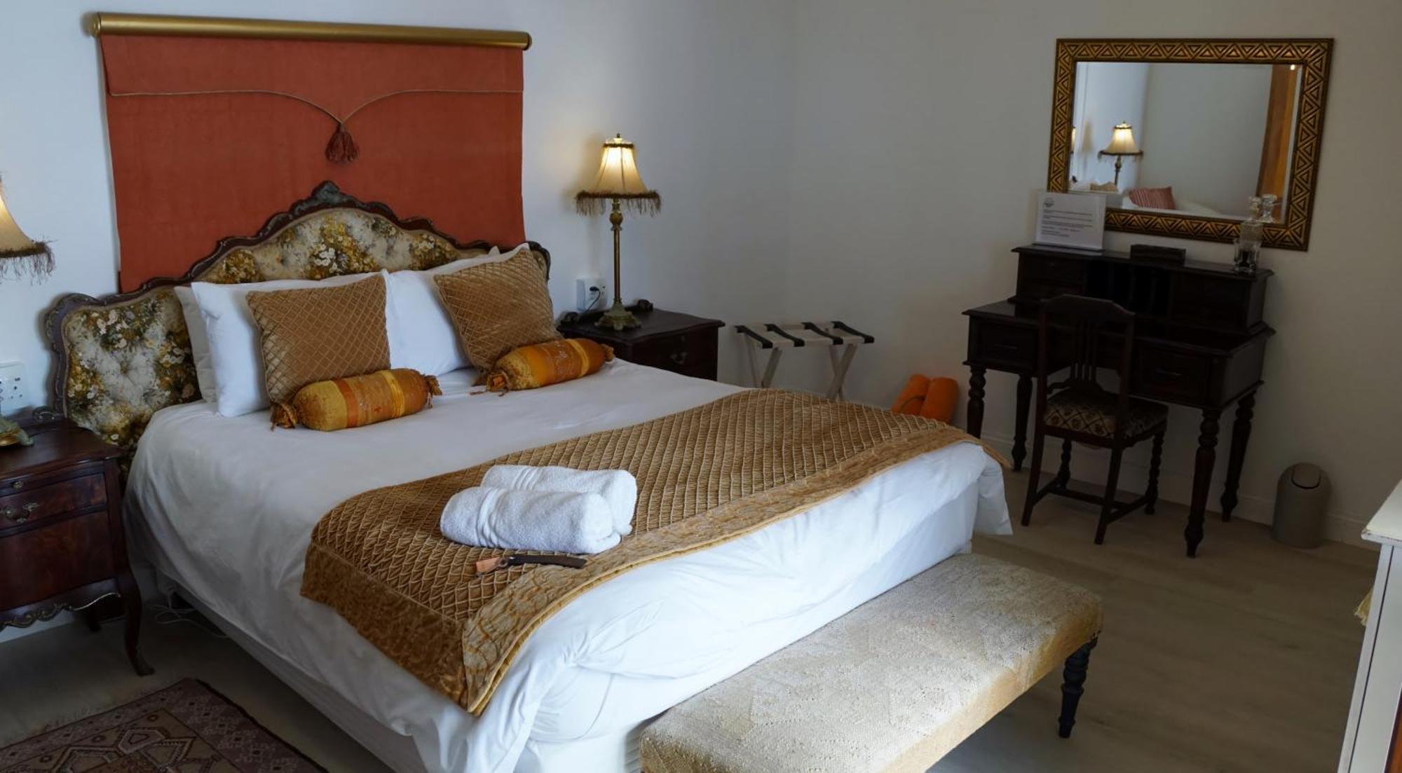 Отель Paternoster Manor Экстерьер фото